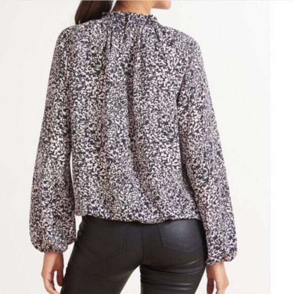 Allison Joy Evereve Mock Neck Blouse Pink Gray Size xs Long Sleeve - Picture 3 of 14